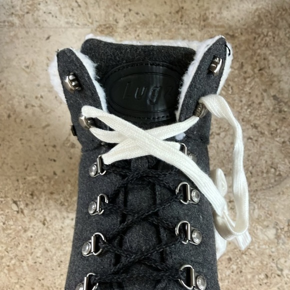 NWT Lugz Women's Grotto Fleece Slip Resistant Fashion Boots in Dark Grey - Picture 7 of 12